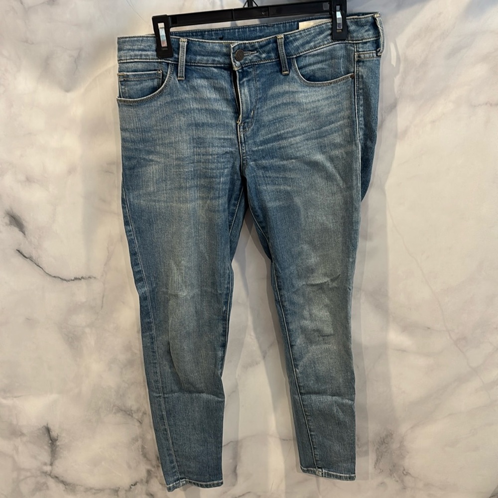Treasure & Bond mid-rise and skinny crop